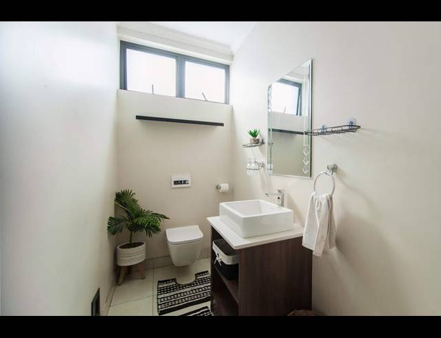 5 BEDROOM HOUSE FOR SALE IN COPPERLEAF ESTATE